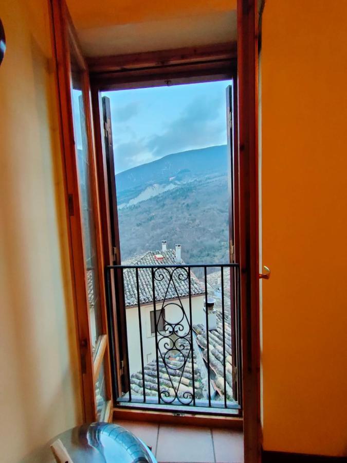 Casa Anversa Anversa Degli Abruzzi Bagian luar foto